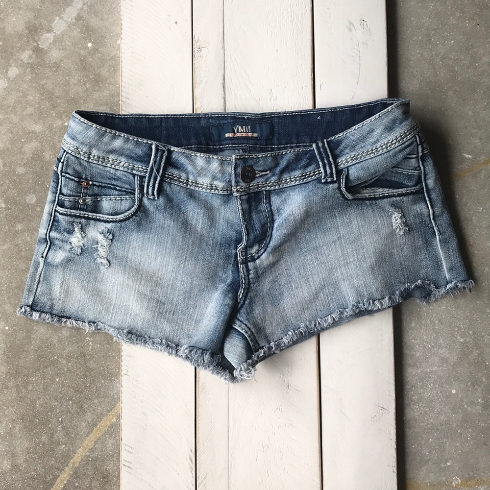 Cut off shorts